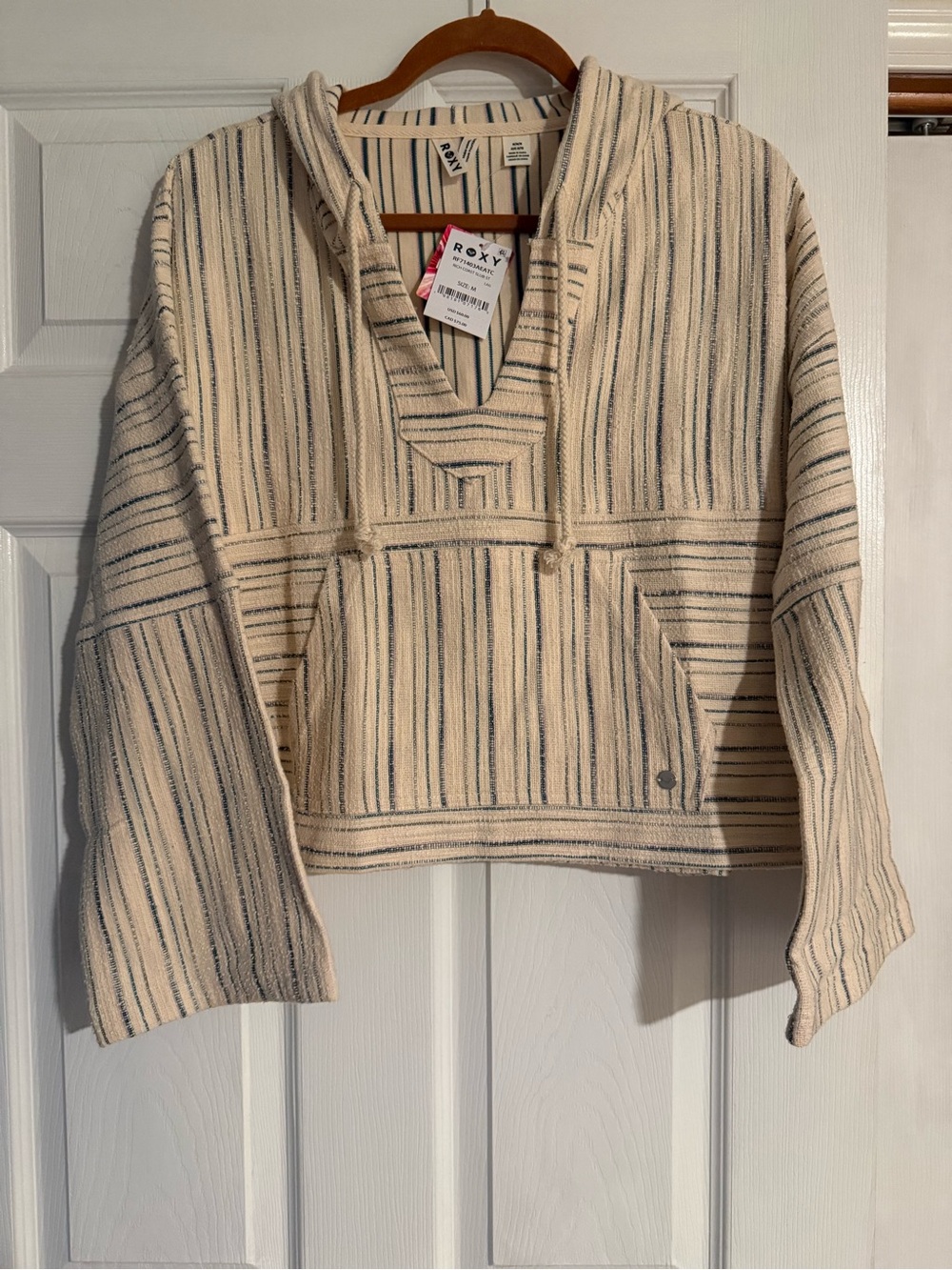 NWT Roxy Rich Coast Pincho
